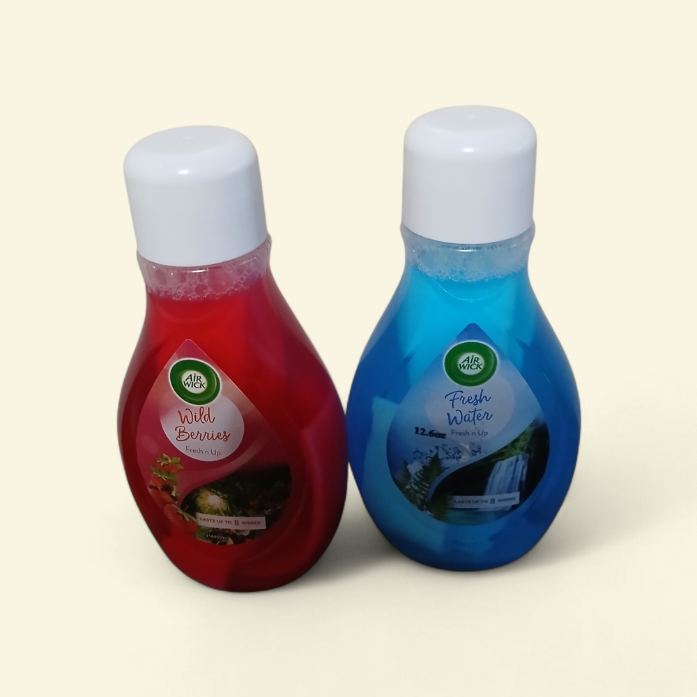 Air Wick  Wild Berries Red & Fresh Water Blue